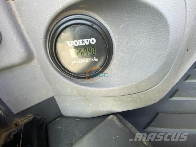 Volvo EC60E Bageri na kotačima