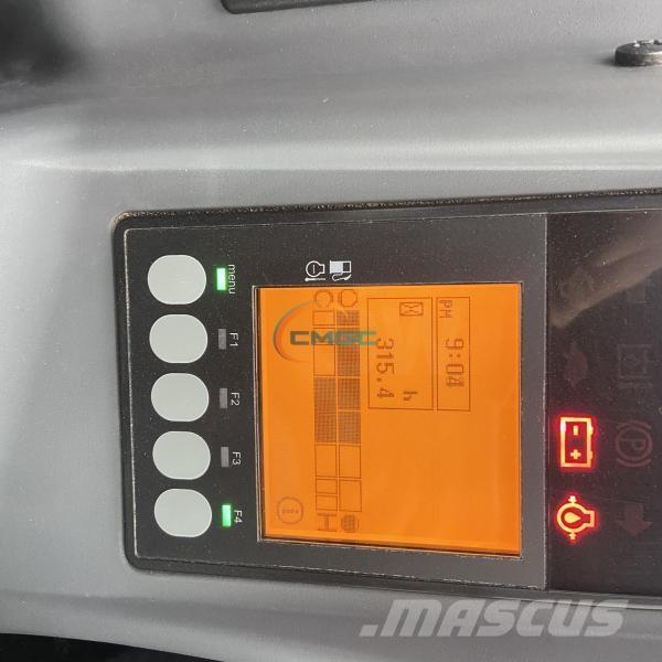 Yanmar VIO38-6 Bageri na kotačima