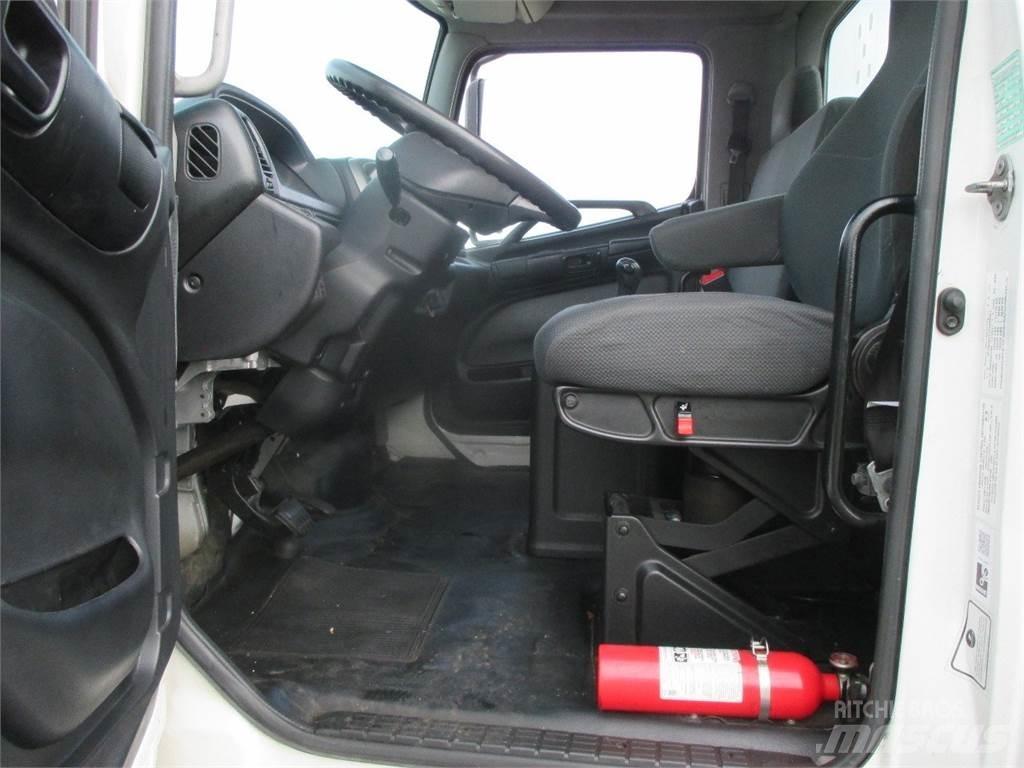 Hino 268 Kamioni-šasije
