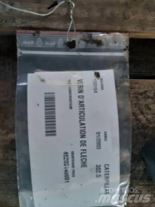 CAT 302.5 Hidraulika