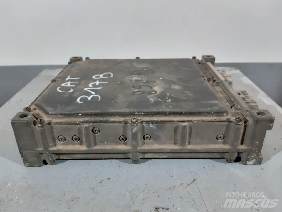 CAT 317B Kabine i unutrašnjost