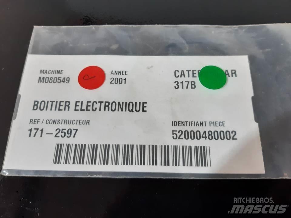 CAT 317B Kabine i unutrašnjost