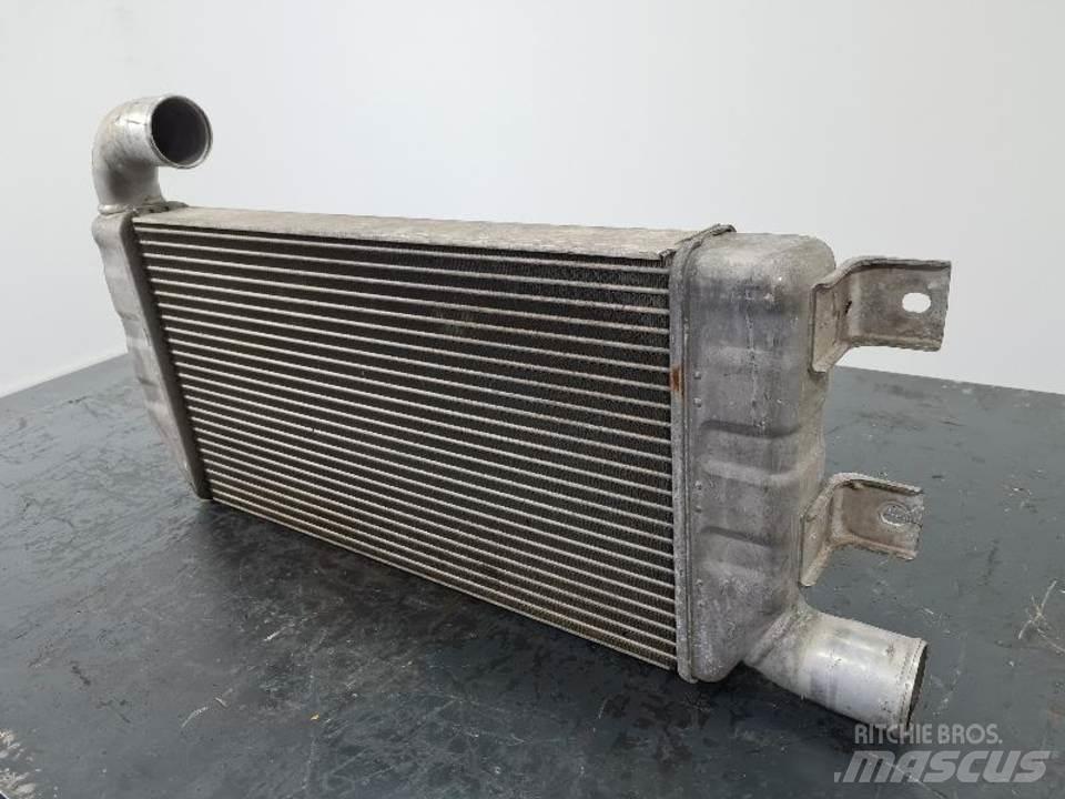 CAT 323D Motori