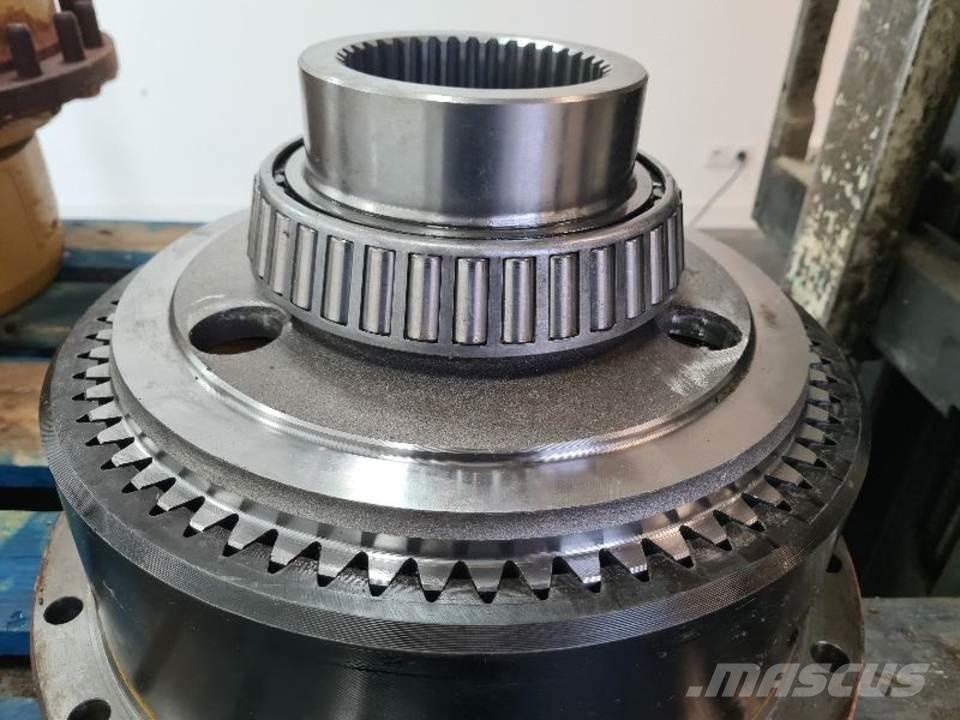 CAT 735 Transmisija