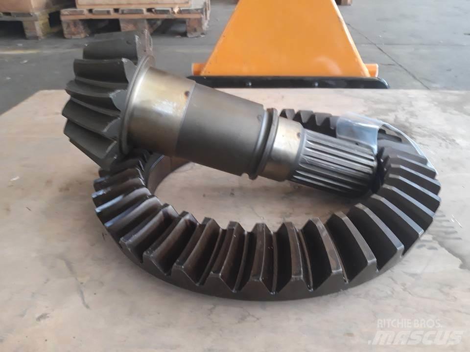 CAT 824B Transmisija