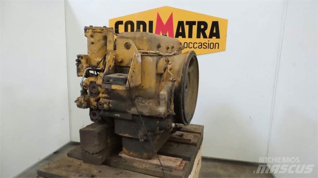 CAT 953 Transmisija
