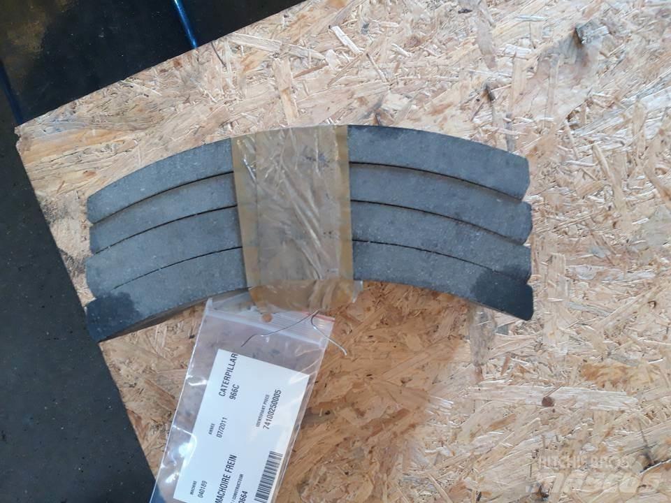 CAT 966C Gusjenice