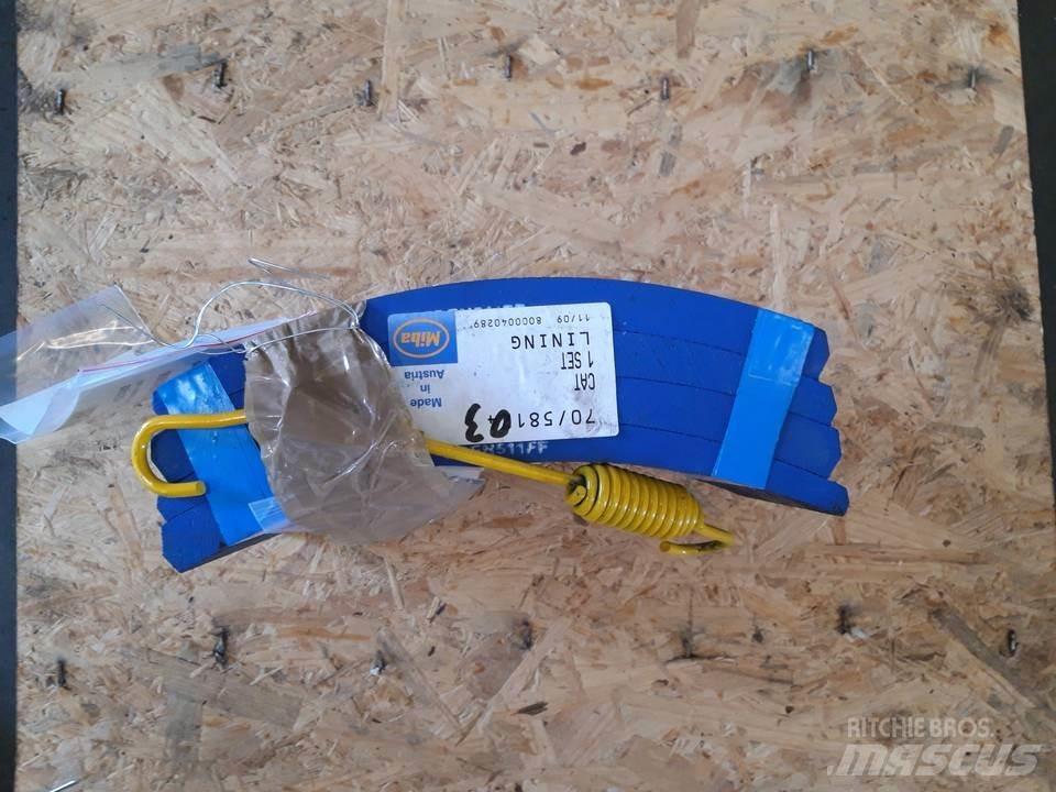 CAT 966D Gusjenice