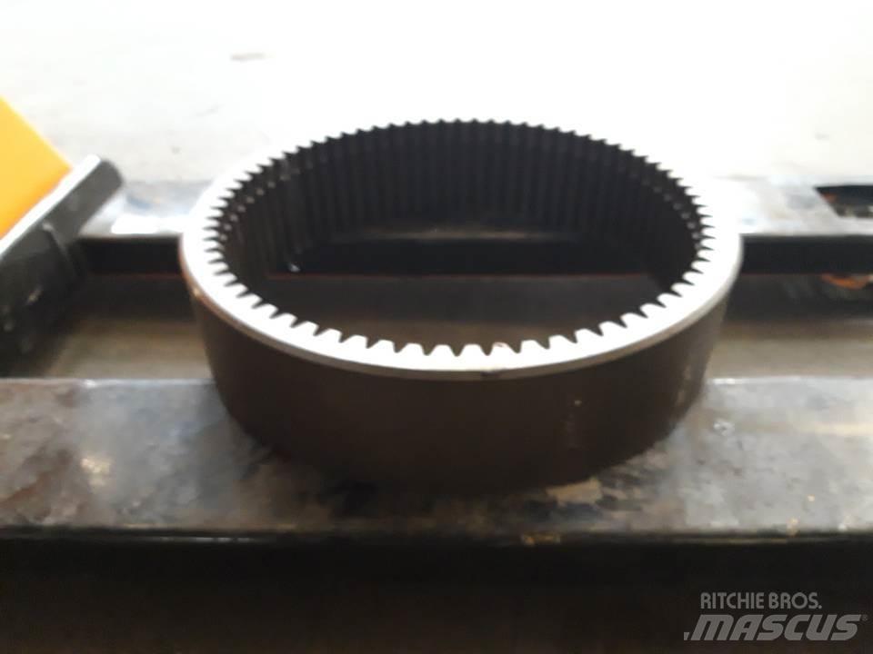 CAT 980C Transmisija