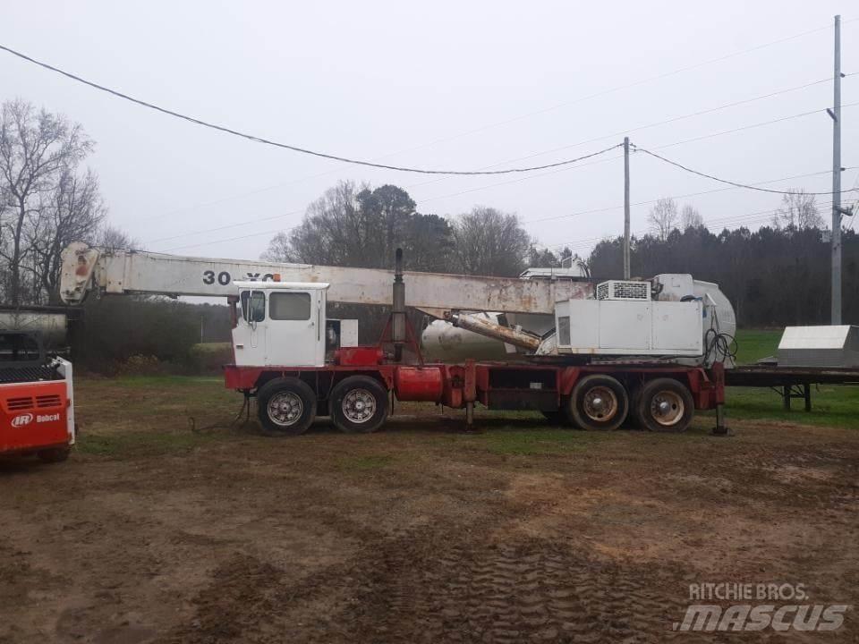 Bucyrus-Erie 30-XC Rabljene dizalice za težak teren