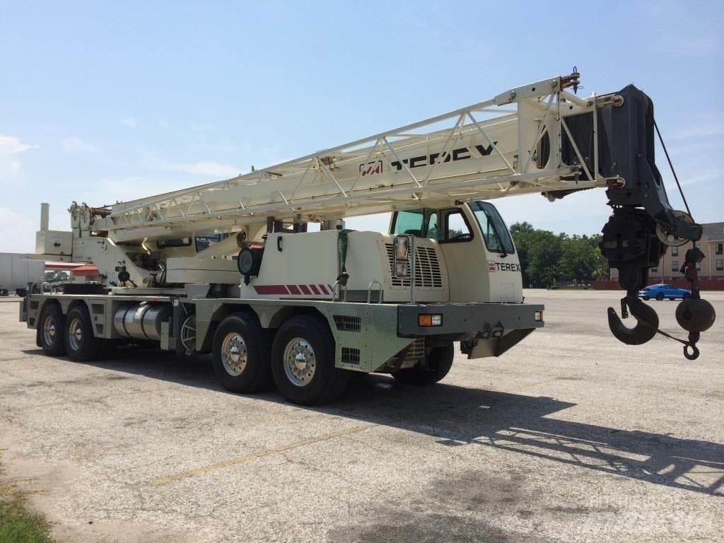 Terex T 560 Rabljene dizalice za težak teren