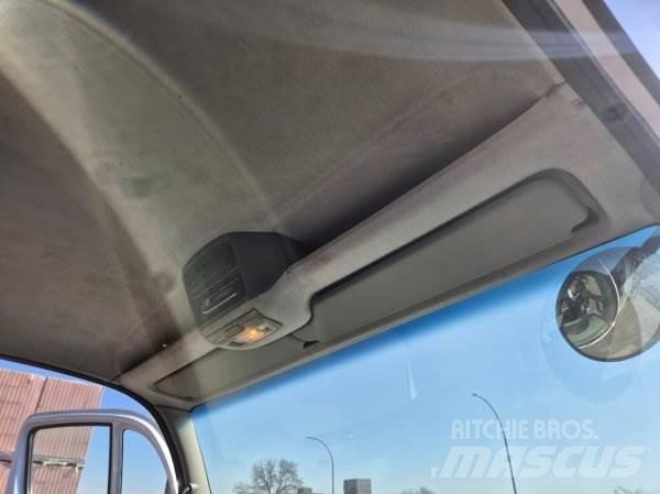 Avia D120 +CTS Rol kiper kamioni s kukama za dizanje