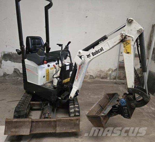Bobcat E10 Z Mini bageri <7t