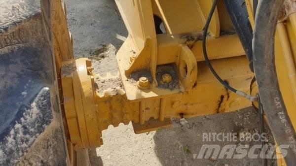 CAT 908 Utovarivači na kotačima