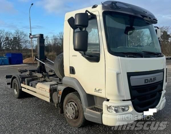 DAF LF 250 FA +(CZ) CTS Rol kiper kamioni s kukama za dizanje