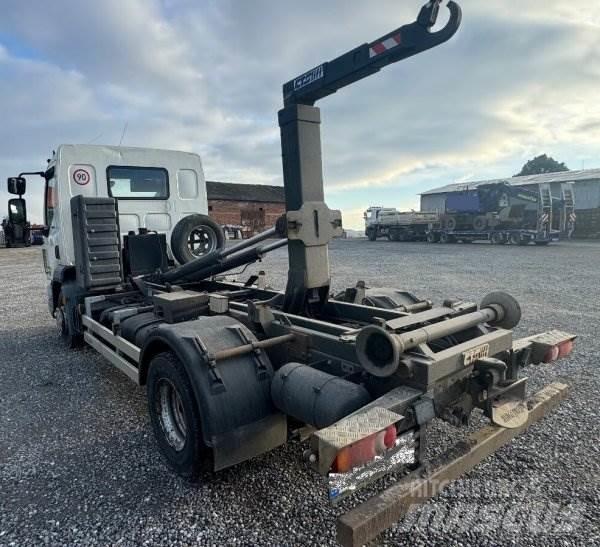DAF LF 250 FA +(CZ) CTS Rol kiper kamioni s kukama za dizanje