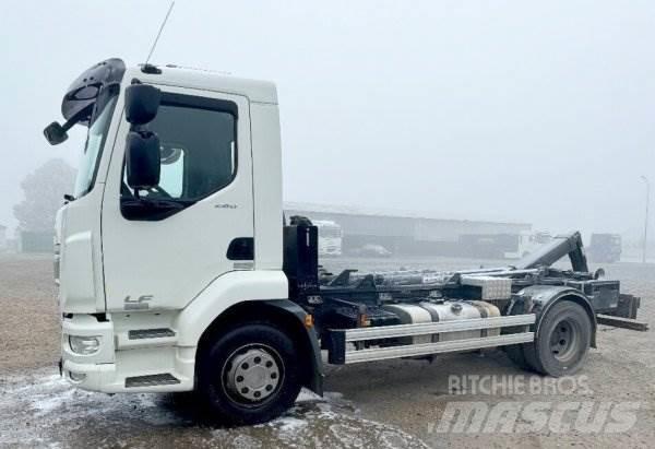 DAF LF 260 FA +(CZ) CTS Rol kiper kamioni s kukama za dizanje