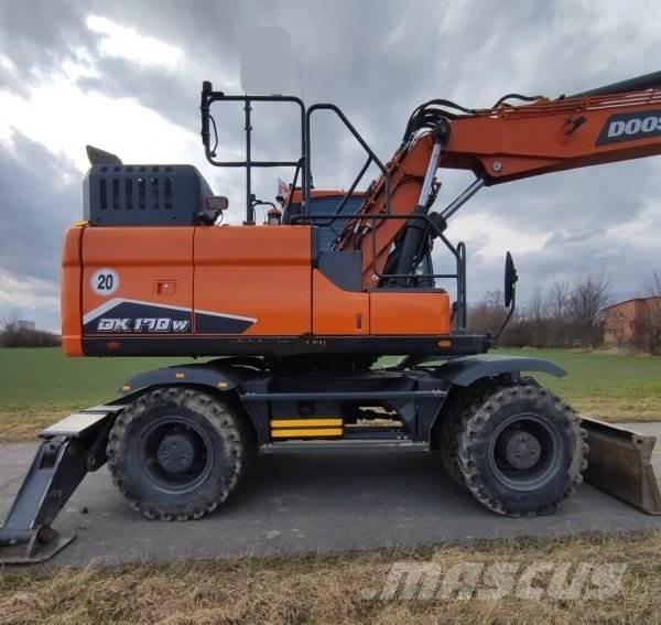 Doosan DX 170 W-7 Bageri na kotačima
