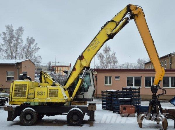 Fuchs MHL 331 Bageri za manipuliranje materijalom / otpadom