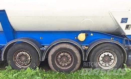  _JINÉ (CZ) ZVVZ NSG 42 Kamioni cisterne