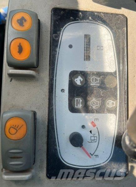 Komatsu PC 16 R-3HS Mini bageri <7t