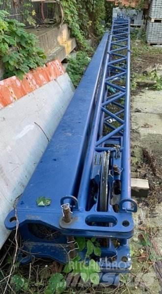 Liebherr 1030 Kamioni sa kranom