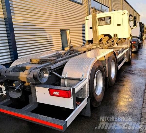 Scania P 360 Rol kiper kamioni s kukama za dizanje
