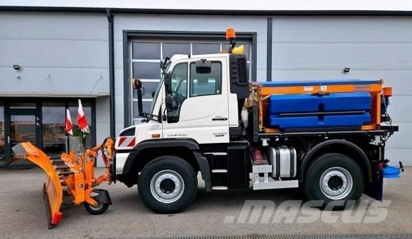 Unimog U 423 Posipači soli i pijeska