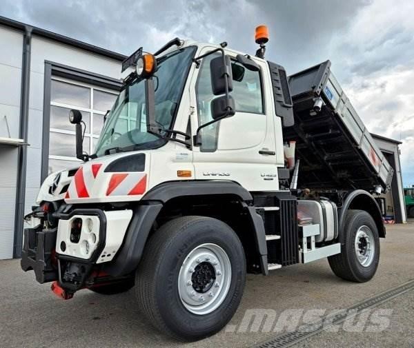Unimog U 423 Posipači soli i pijeska