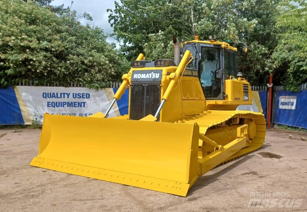 Komatsu D65PX-18 Buldožeri gusjeničari