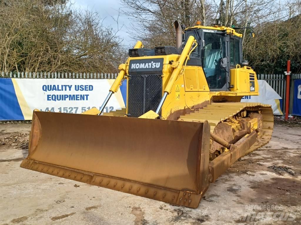 Komatsu D65PX-18 Buldožeri gusjeničari