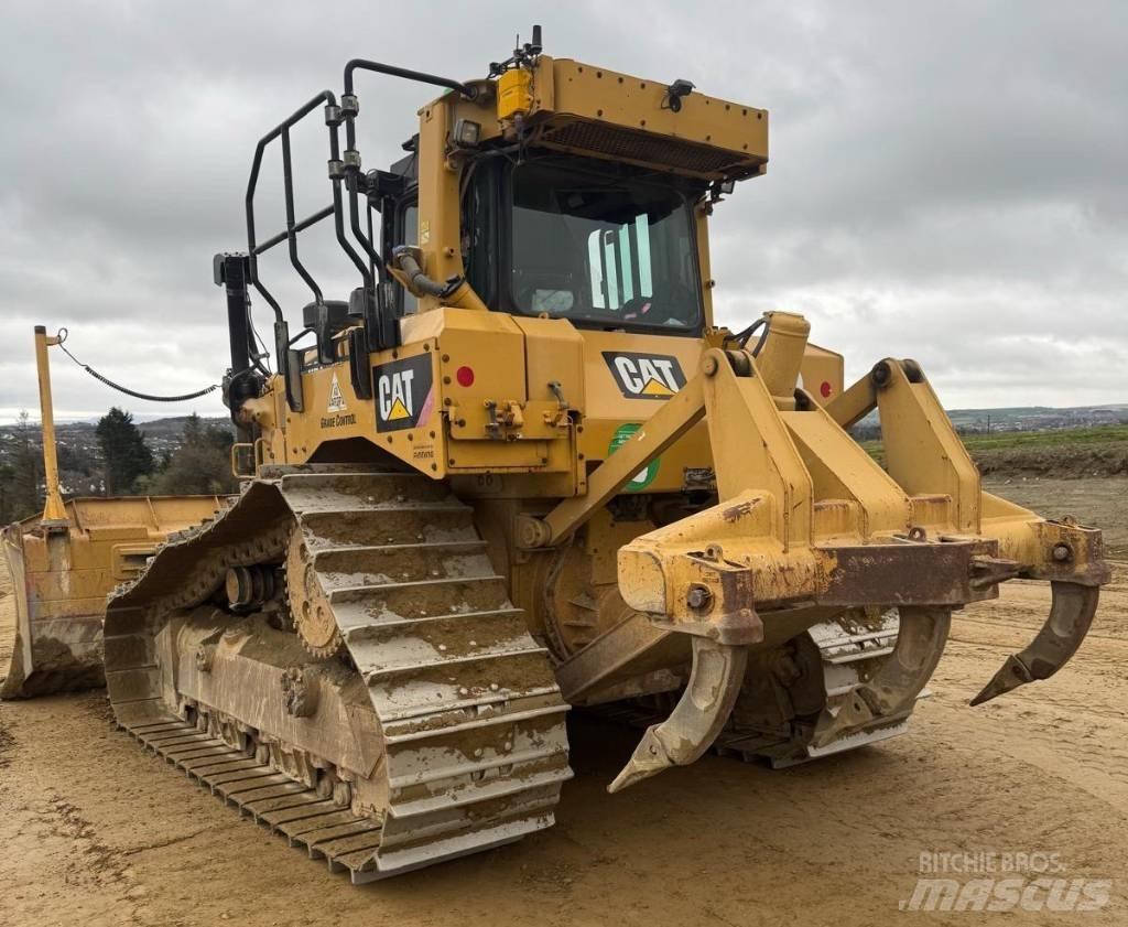 CAT D 6 T LGP Buldožeri gusjeničari