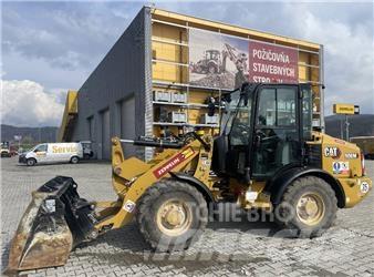 CAT 906 M Utovarivači na kotačima