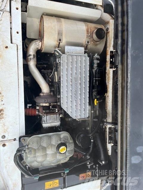 JCB JS145LCD Bageri gusjeničari
