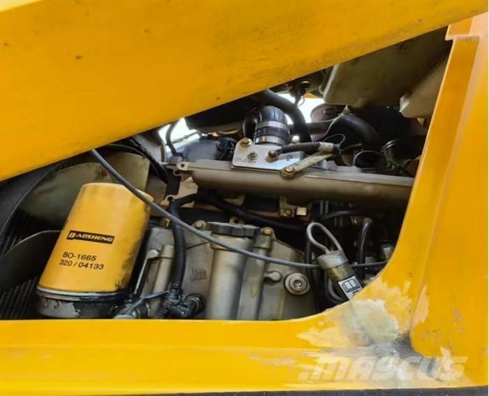 JCB 3CX Utovarni rovokopači
