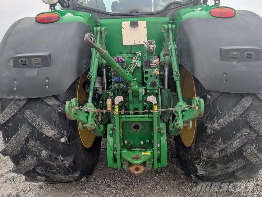 John Deere 7230 R Traktori