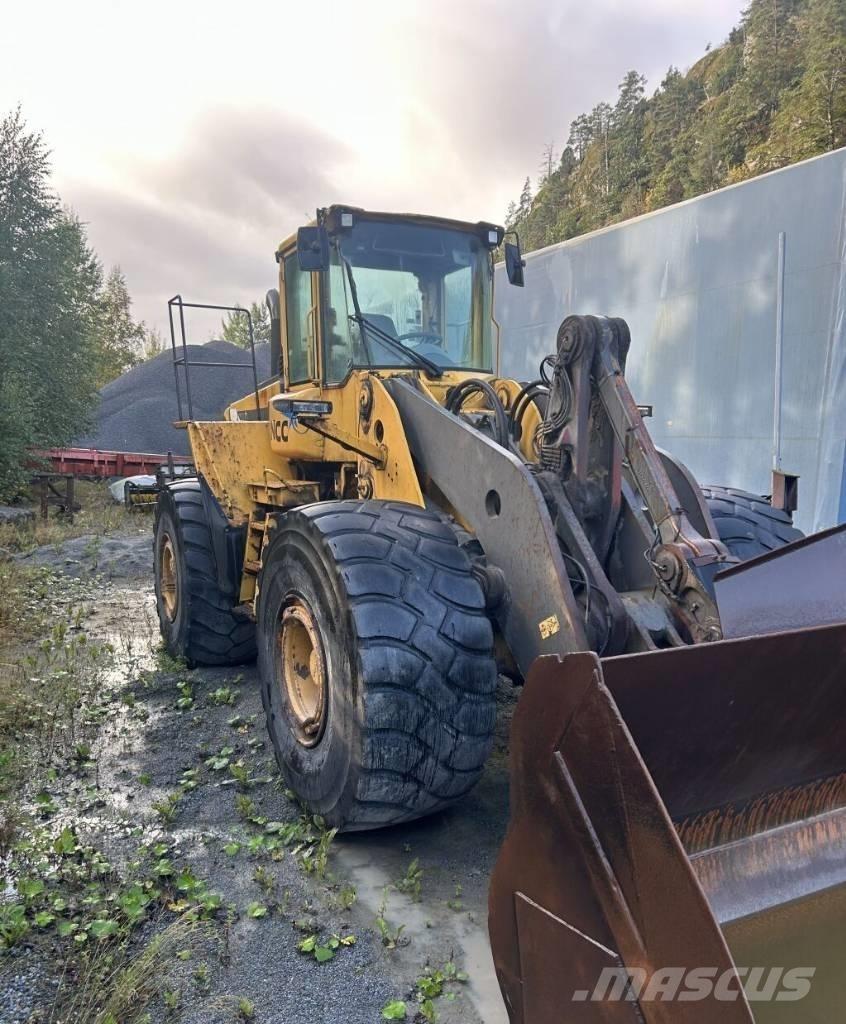 Volvo L 220 D Utovarivači na kotačima