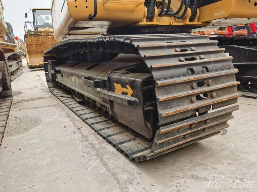 CAT 320 D L Bageri gusjeničari