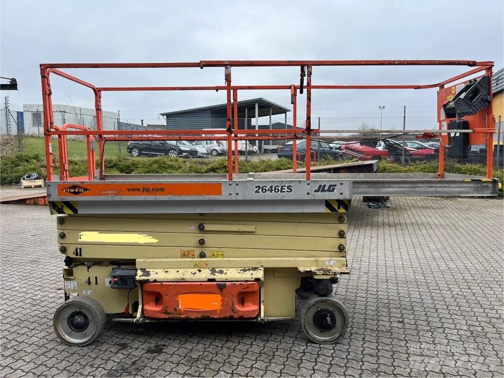 JLG 2646 ES Škaraste platforme