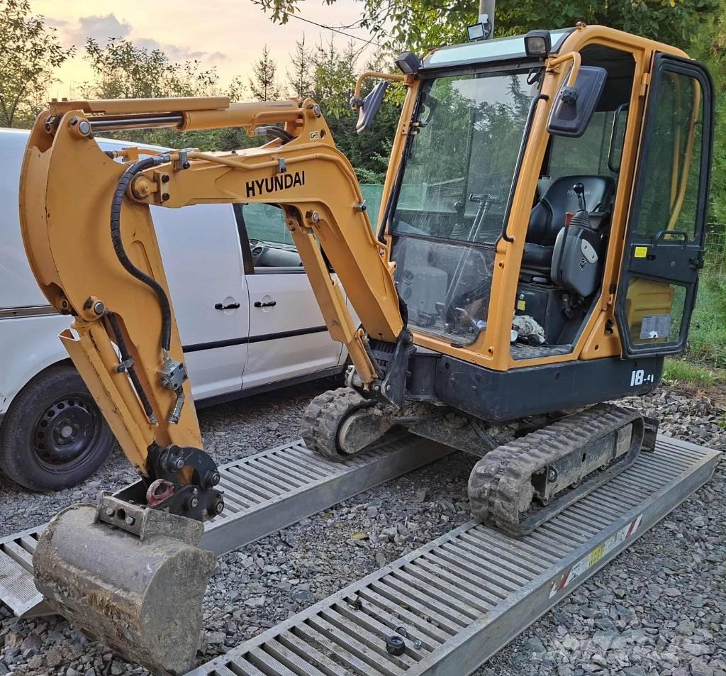 Hyundai R18-9 Mini bageri <7t