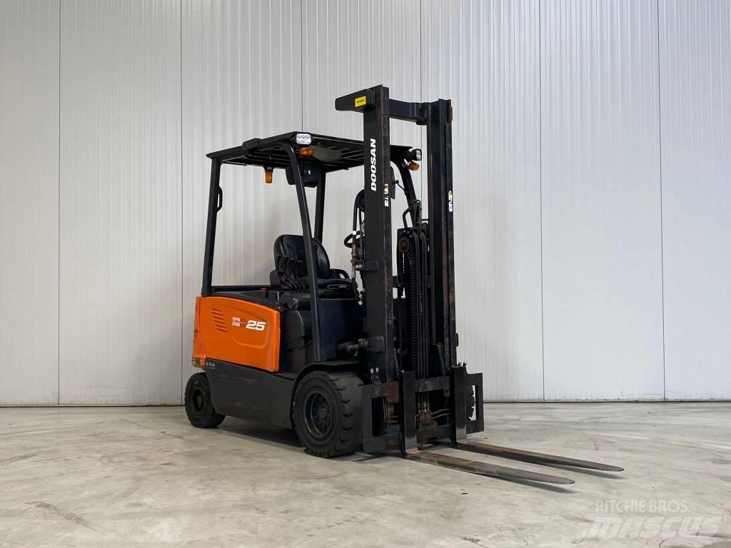 Doosan B25X-7 Električni viličari
