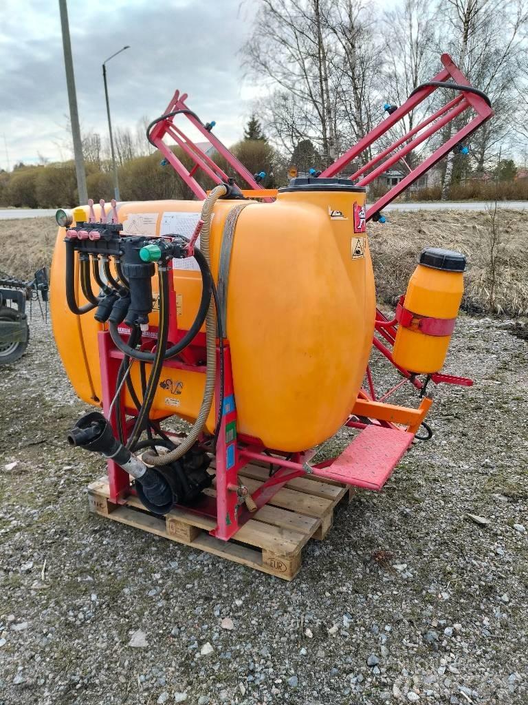 Junkkari 900 / 12 Ugradene prskalice