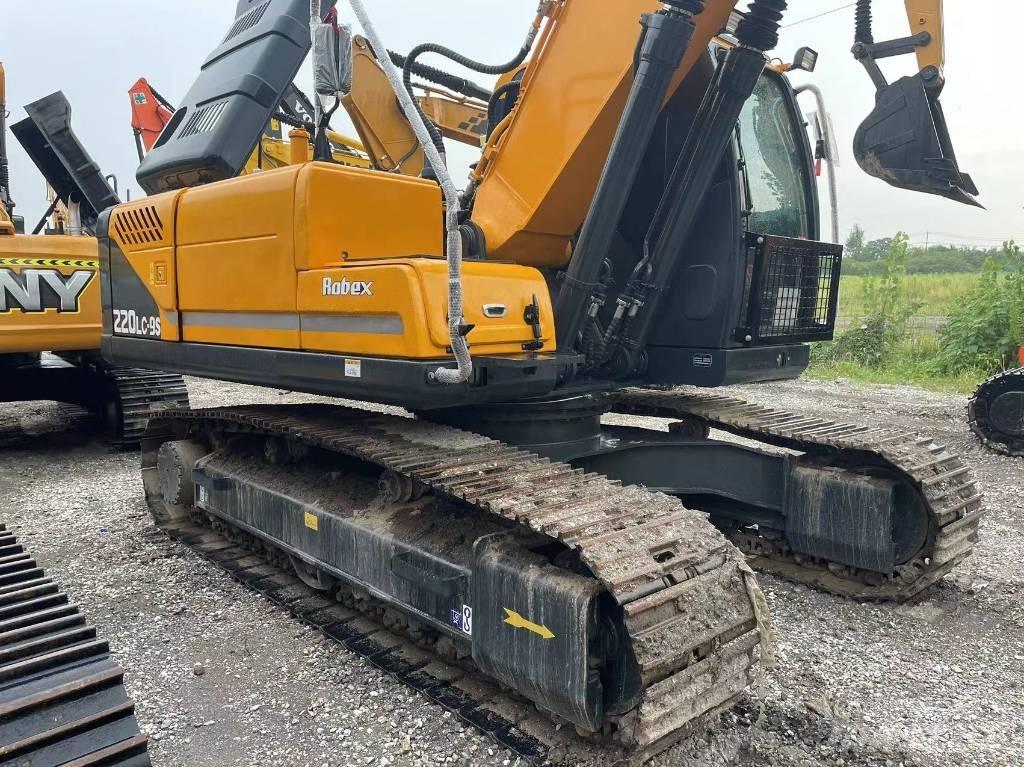 Hyundai R220 Bageri gusjeničari