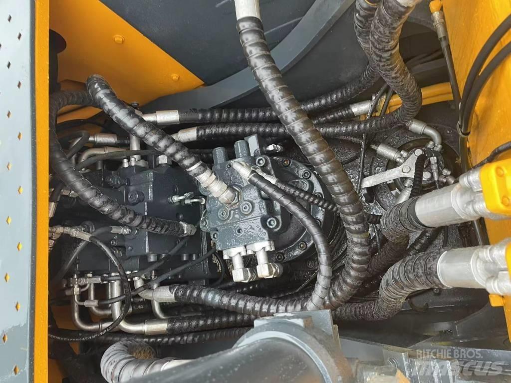 Hyundai R220 Bageri gusjeničari