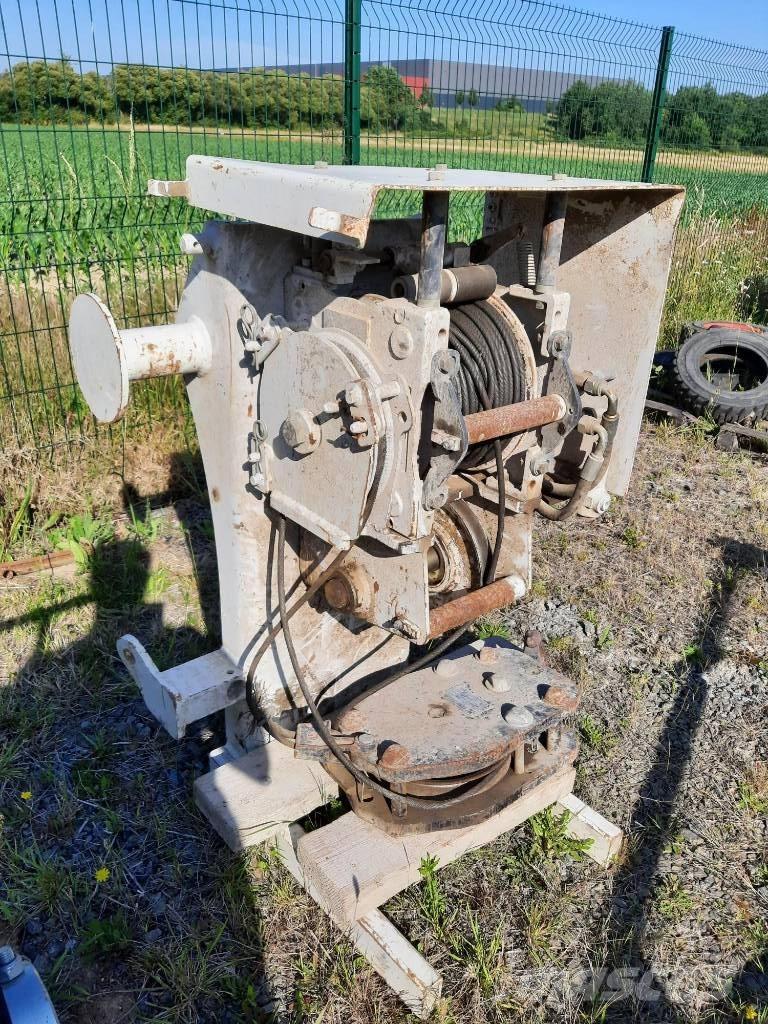 Bobcat Treuil / Winch Teleskopski viličari