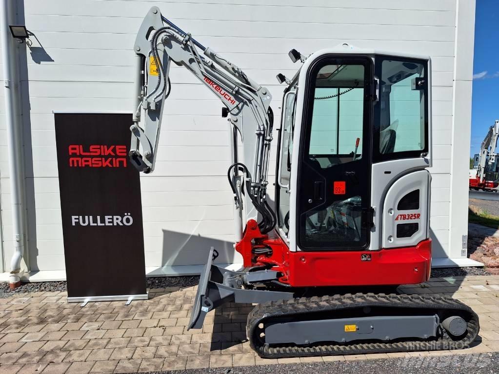 Takeuchi TB325R Mini bageri <7t