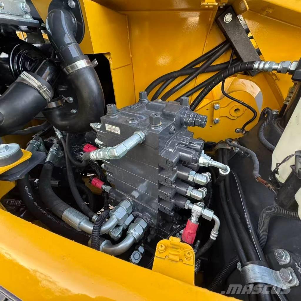 Komatsu PC 78 US Midi bageri 7t – 12t