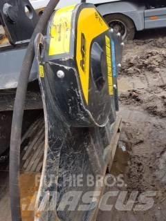 MB Crusher BF70.2 S4 Utovarni rovokopači