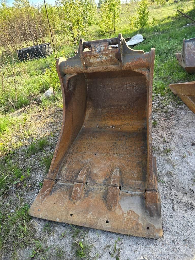 CAT M 318 F Bageri na kotačima