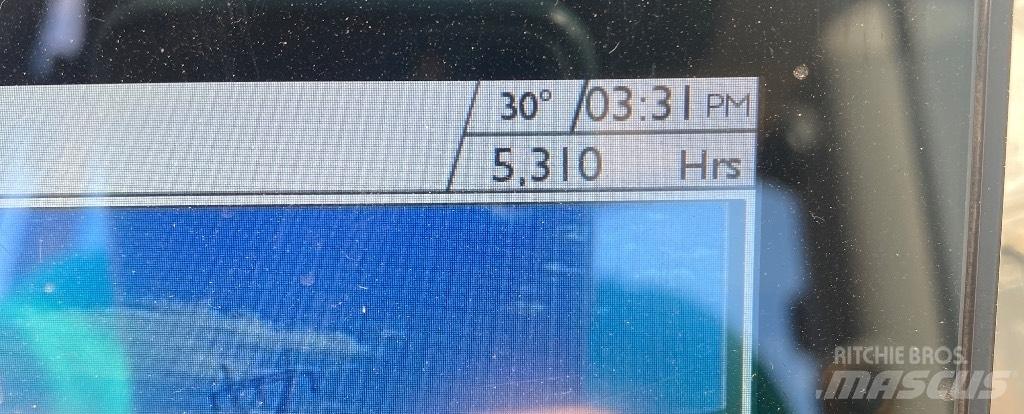 JCB 220 Bageri gusjeničari